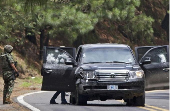 墨西哥警察误将美使馆员工为歹徒 开枪致2人伤