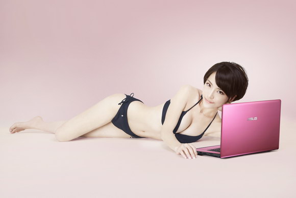 泳装美女凸凹露光图_〔未成年勿入〕出车祸美女露光