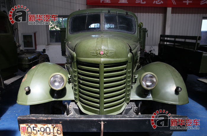 新华汽车"老爷车"系列车型图赏之"解放卡车ca10"