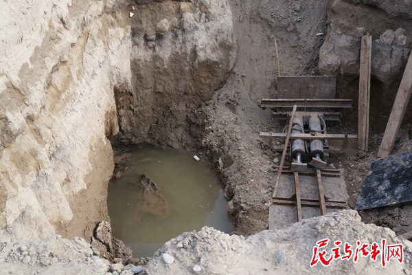 新疆化工企业污染母亲河 相关部门监而不管
