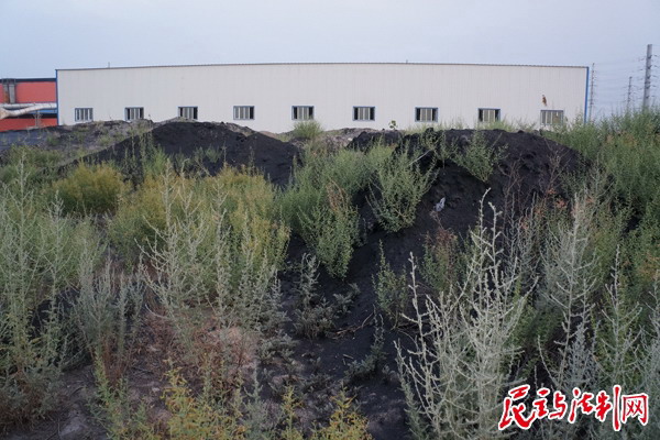 新疆化工企业污染母亲河 相关部门监而不管