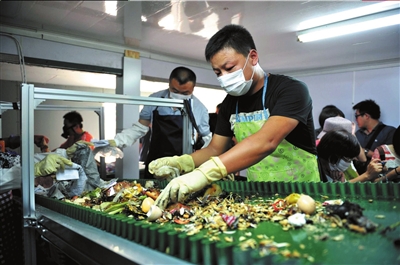 环保人士建社区垃圾处理厂 运营1小时垃圾减半