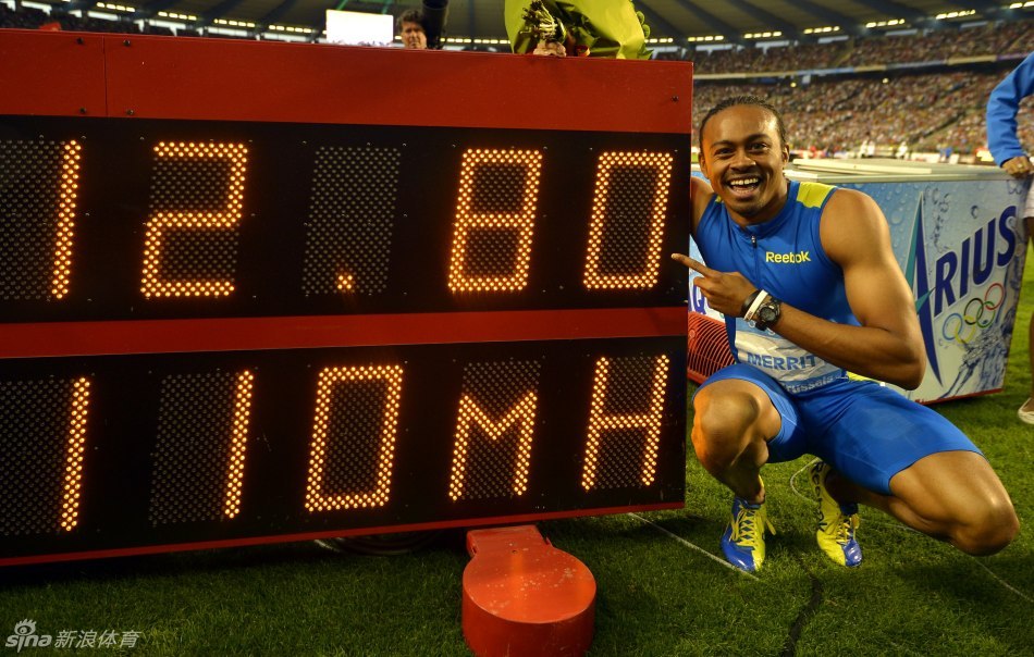 高清-12秒80!梅里特创男子110米栏新世界纪录