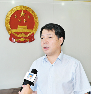 图为莲湖区政府副区长刘一平.