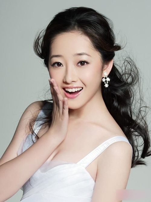盘点90后女星人气大比拼 郑爽郭晓婷古力娜扎谁赢(组图)