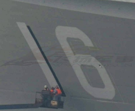 中国航母涂装舷号16谜底揭开 暗示有其他航母入役(组图)