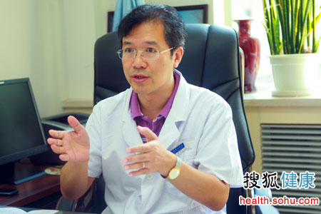 专家简介:北京大学第六医院前院长范肖东