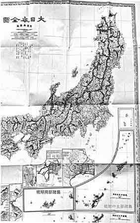 日本130多年前的军用地图上，琉球群岛已绘入地图，但琉球南部诸岛以北的钓鱼岛所在海域一片空白，并未出现在版图上资料图