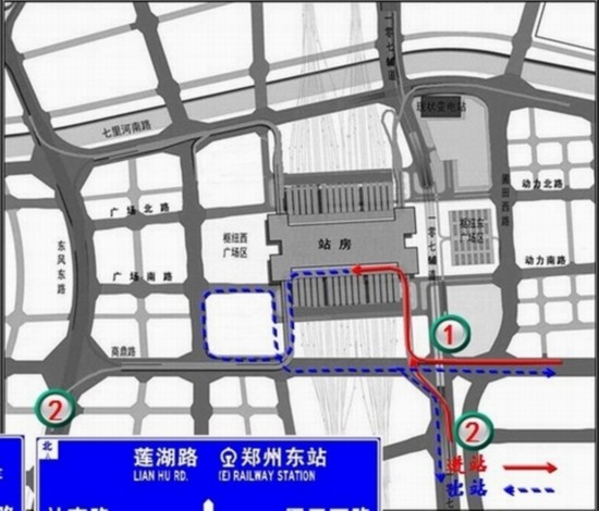 郑州交警画出路线图 指导车辆出入火车东站