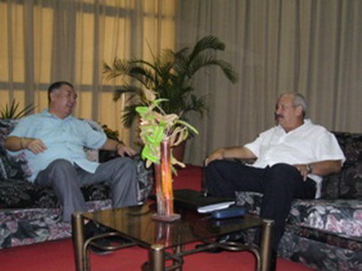 中国驻古巴大使张拓参观考察谢戈阿维拉省(组