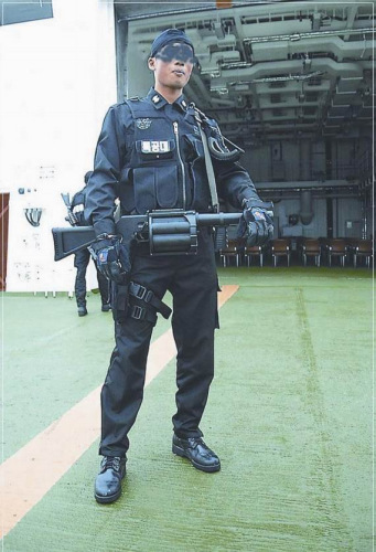 资料图：韩海警枪杀我渔民用40毫米军用榴弹发射器。