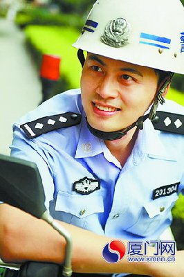 厦门市公安局湖里区交警大队交管科副科长刘毅以及泉州市公安局丰泽