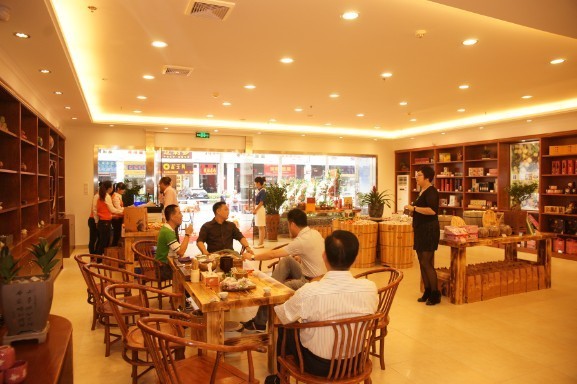 中国大陆最大的台湾名特产旗舰店在深圳开业(