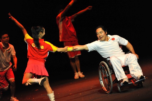 (1)北京心灵呼唤残疾人艺术团在旧金山演出-搜狐新闻