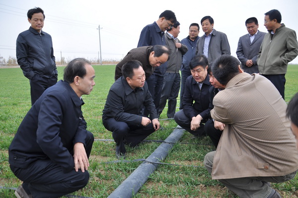 李国英副部长调研新疆及生产建设兵团高效节水