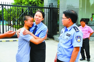 八成少年犯,祸起迷恋暴力网游(组图)