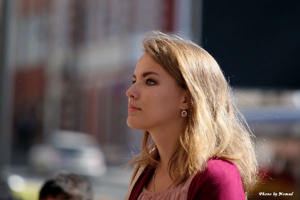 金发在阳光下飞舞 中国人眼中的俄罗斯美女