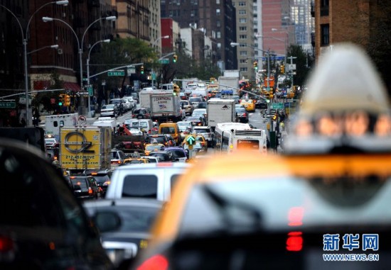 纽约曼哈顿停水停电 交通出现大面积拥堵【图】