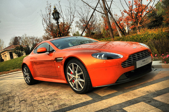谁是007?短途测试Aston Martin V12全系