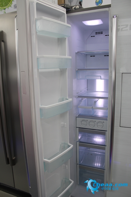 海尔BCD-628WACV冰箱冷冻室