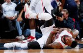 图文:[NBA]步行者负老鹰 史蒂芬森摔倒受伤