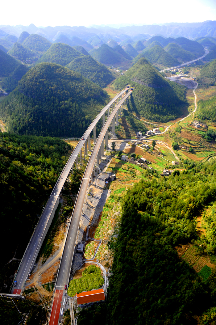 沪蓉西高速公路