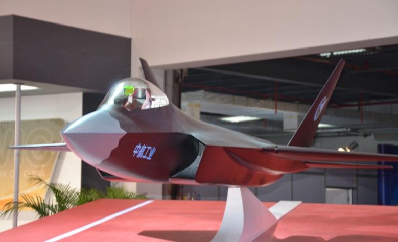 珠海航展最新消息:国产歼31隐形战机模型亮相