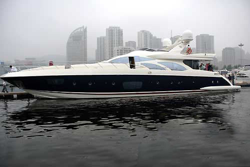 赵明阳 azimut 98 leonardo游艇 价值:8000万人民币