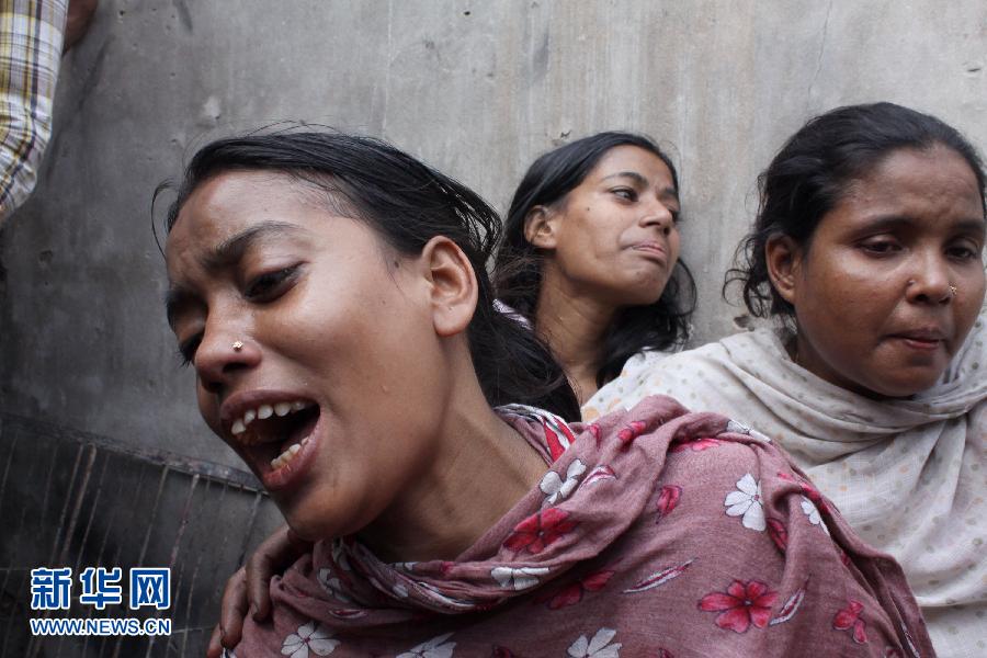 孟加拉国首都最大贫民区发生火灾 至少11人死