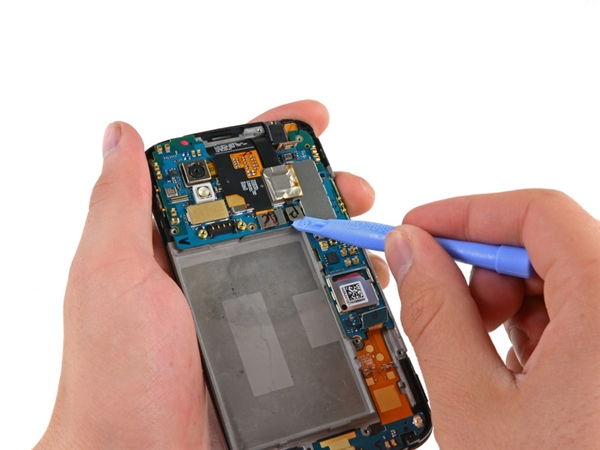 Nexus 4智能手机拆解:电池最难替换-搜狐IT