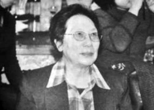 外交部新发言人出生干部家庭 大学四年没谈恋爱