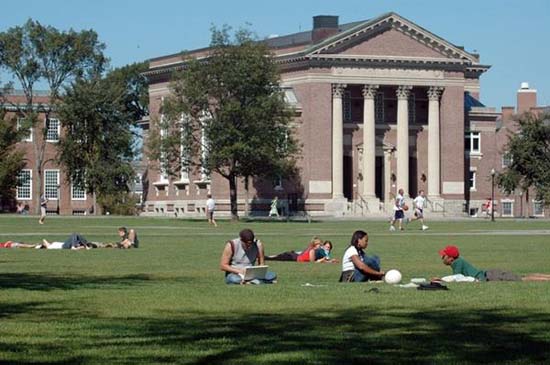 8. 达特茅斯学院(dartmouth college)