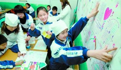 校园小卫生员送健康(组图)