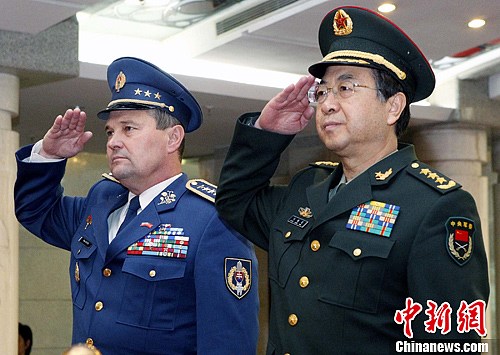 中国人民解放军总参谋长房峰辉上将在北京
