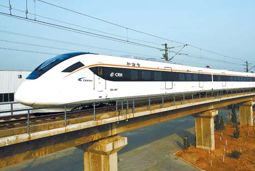 当日,我国首列时速200公里和谐号crh6型城际动车组在南车青岛四方