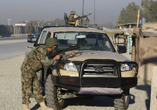 (国际)(6)北约驻阿富汗军事基地遇袭11人死亡