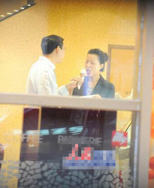 央视美女主播董卿 隐秘曲折情史▊