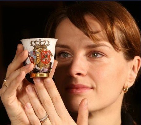 【组图】英国将拍卖18世纪镀金茶壶估价千万