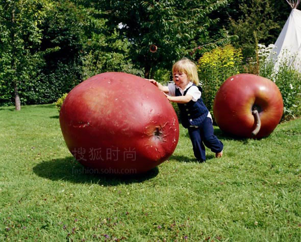 巨大的苹果道具