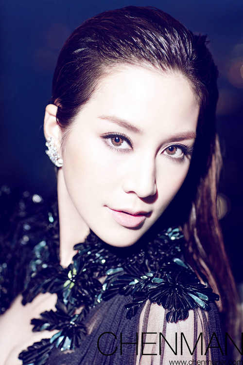 陈漫《bazaar 徐子淇封面大片