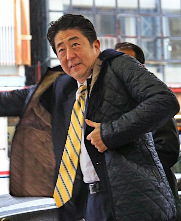 日自民党安倍有意夺回政权后访美会晤奥巴马(图)