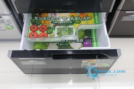 日立R-A6800C冰箱蔬果室