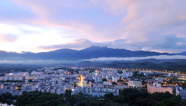 海南保亭着力创建国际雨林温泉旅游城(图)