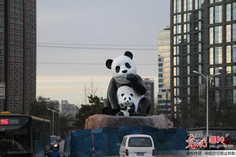 2012年11月25日,已拆卸完脚手架的新地标建筑