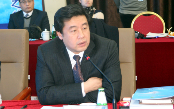 林甸县委副书记,县长邓宁出席会议