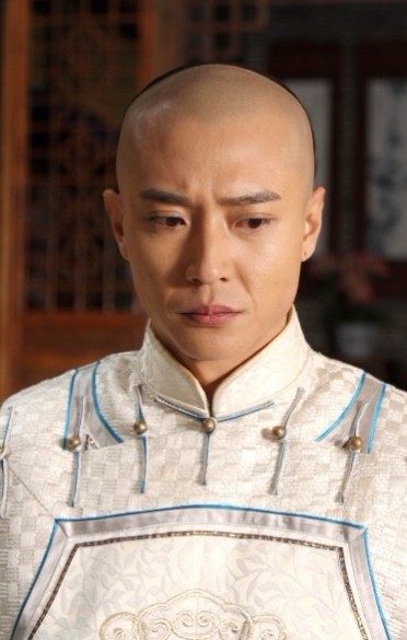 张丹峰《咏春传奇》明日上星 文武双全再登荧屏