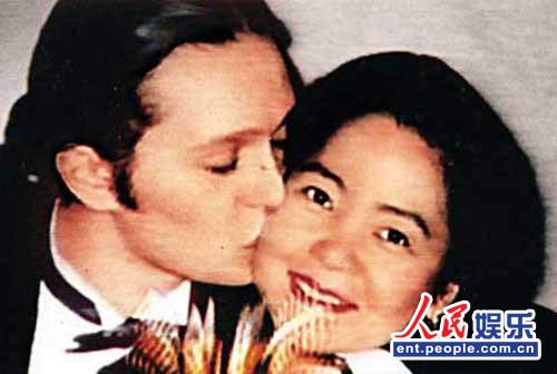 组图：邓丽君罕见遗体照