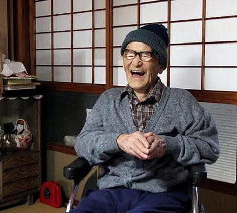 日本老翁成世界最长寿男性 115岁又253天(图)(1)_科学探索_光明网-搜狐滚动