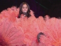 《2013湖南卫视跨年晚会>片花 杨幂演唱《爱的供养》