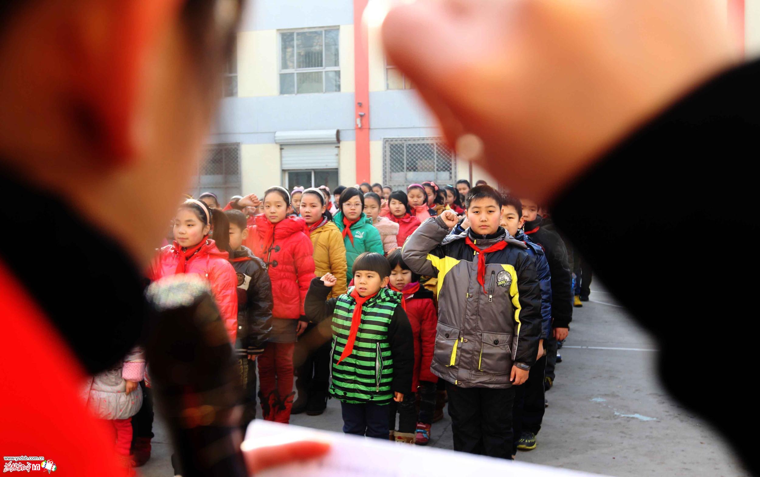 石家庄市 和平西路/石家庄市和平西路小学一年级学生入队了(组图)